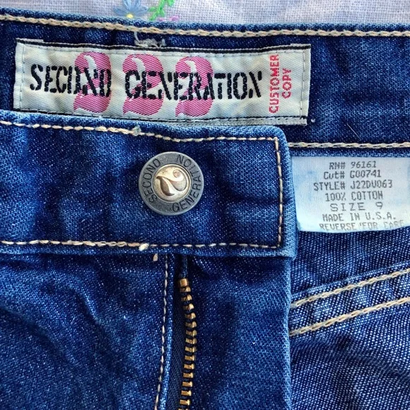 Vintage 90s embroidered denim capri pants - Picture 4 of 4